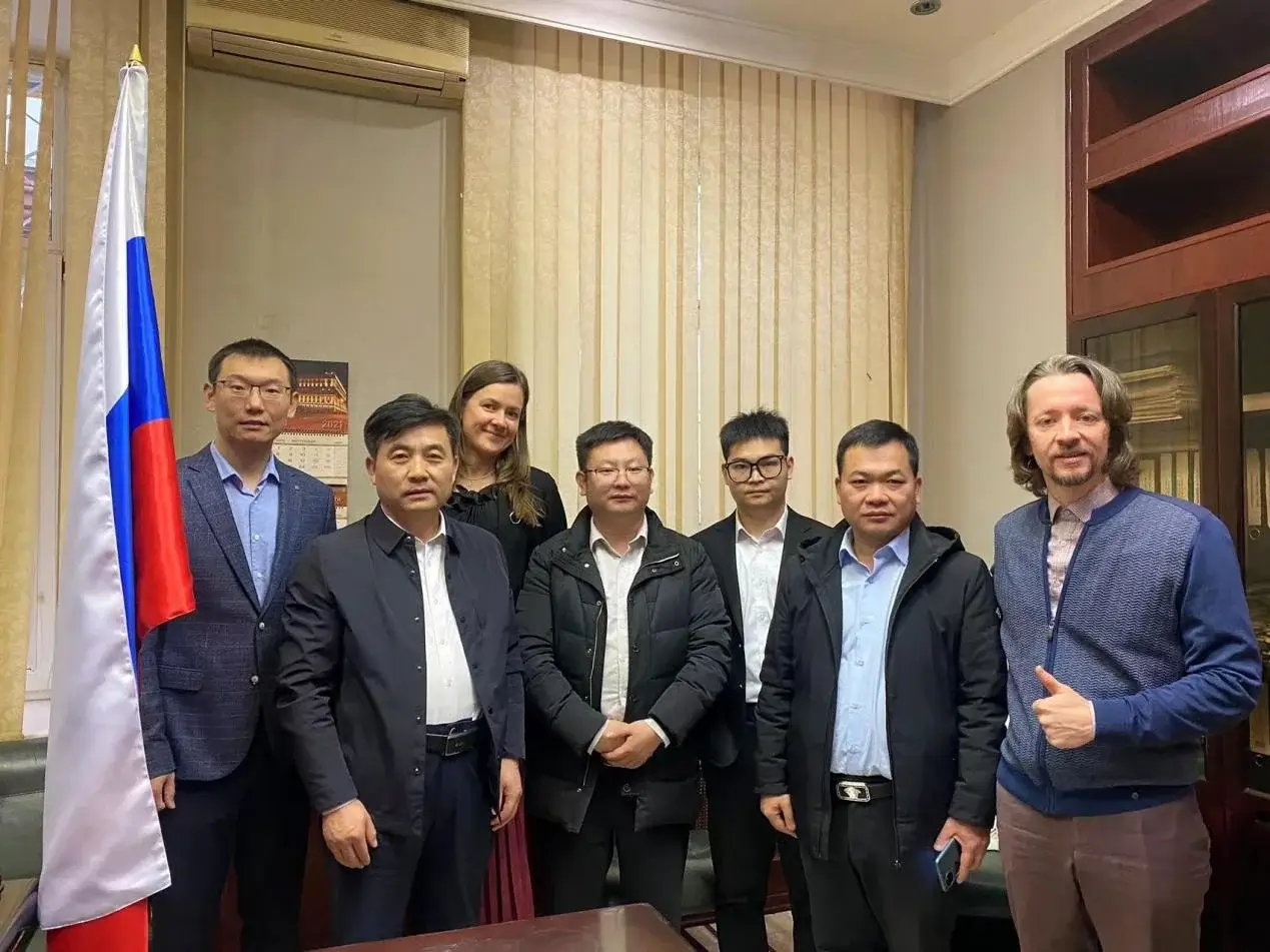 中俄企业面对面,共促贸易高质量发展 9 中俄企业面对面,共促贸易高质量发展 9