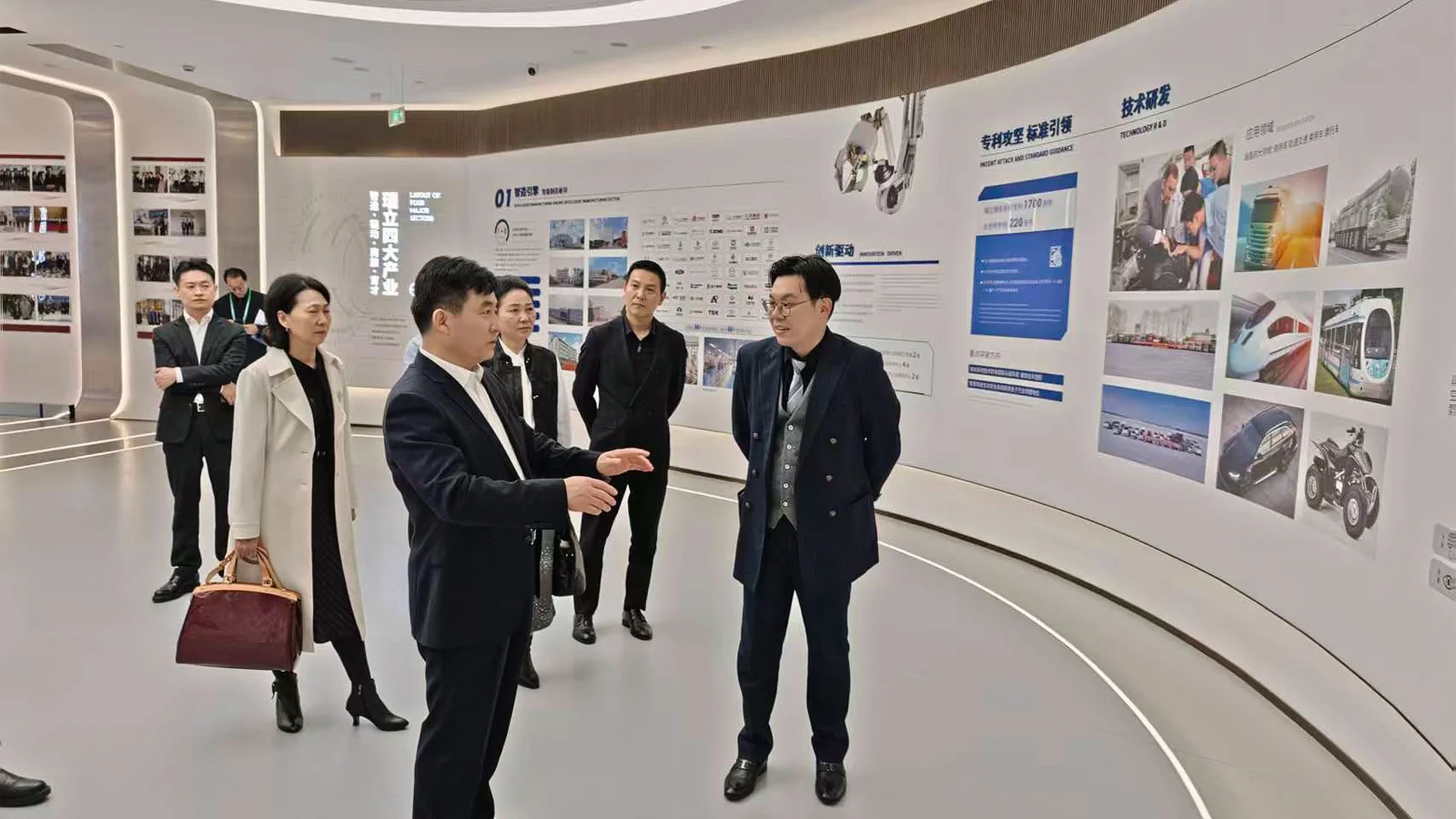 深耕产业一线 共探合作新机——物资流通国际合作事务中心开展走访上海企业调研活动 1